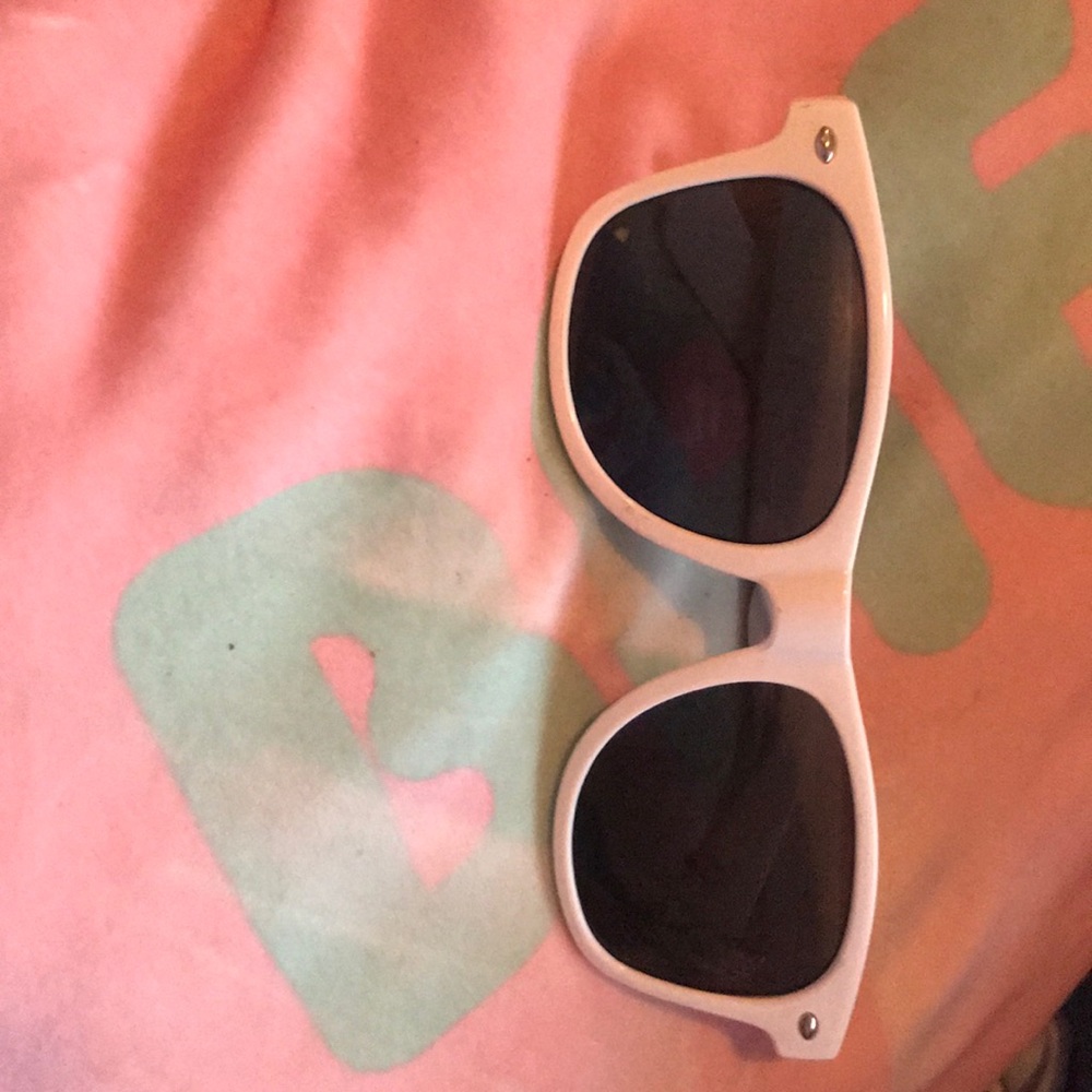 Braves Shades